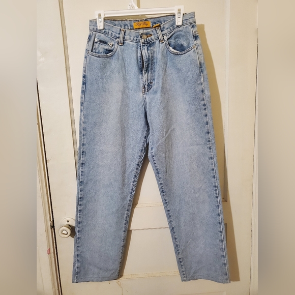 90s Light Wash Jeans - Picture 2 of 3